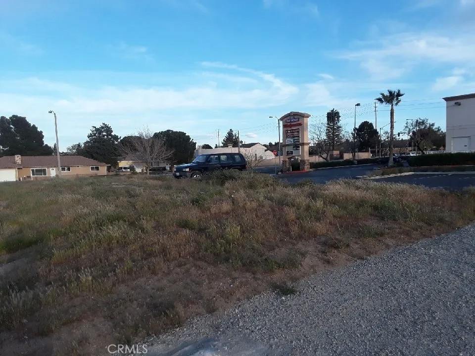 0 W Avenue N