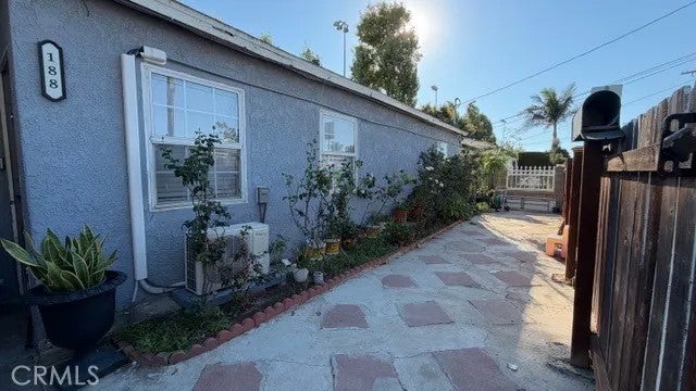 188 E 214th
