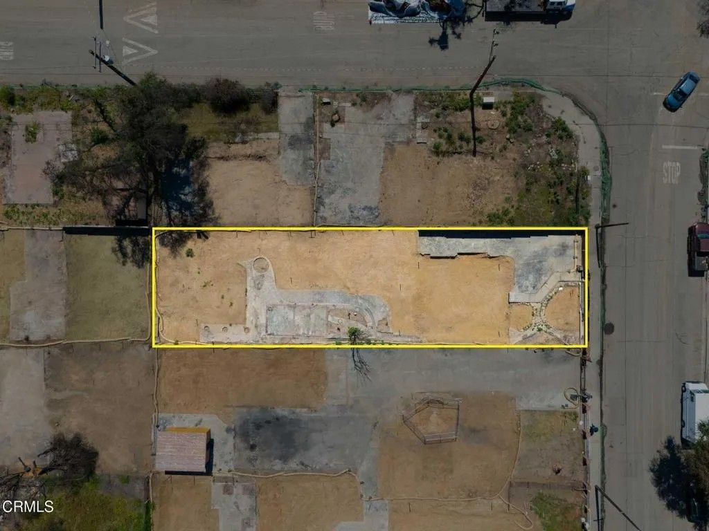 Photo of 351 W Harriet St, Altadena, CA 91001 (MLS # P1-25660)