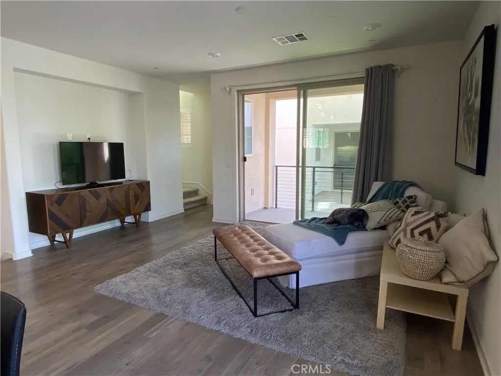Photo of 129 Cadence, Irvine, CA 92618 (MLS # TR25267678)