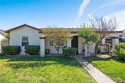 Photo of 18244 Ashley Ave, Torrance, CA 90504 (MLS # SB26037904)
