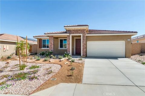 Photo of 13743 Mesa View Drive, Victorville, CA 92392 (MLS # SR26051659)