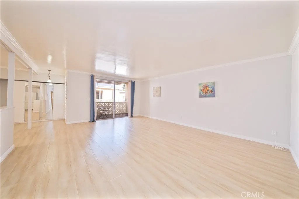1200 W Huntington 20