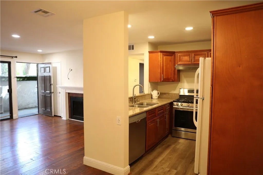 9600 Van Nuys Boulevard 107