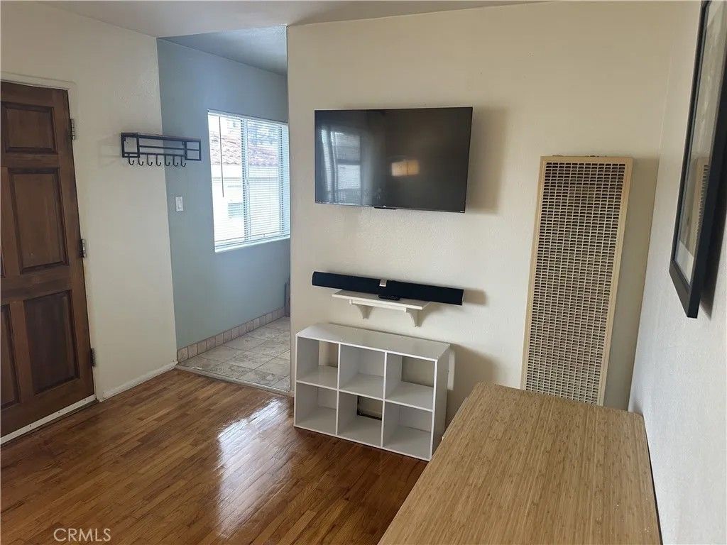 Photo of 630 1st Pl #4, Hermosa Beach, CA 90254 (MLS # SB26070480)