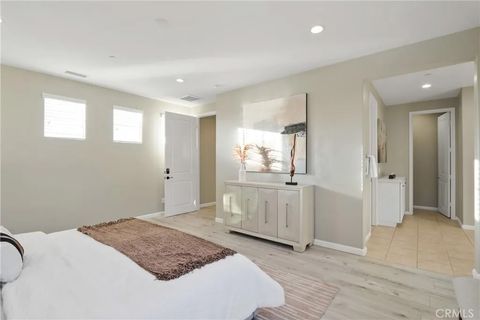 Tiny photo for 143 Allium, Irvine, CA 92618 (MLS # AR25272607)