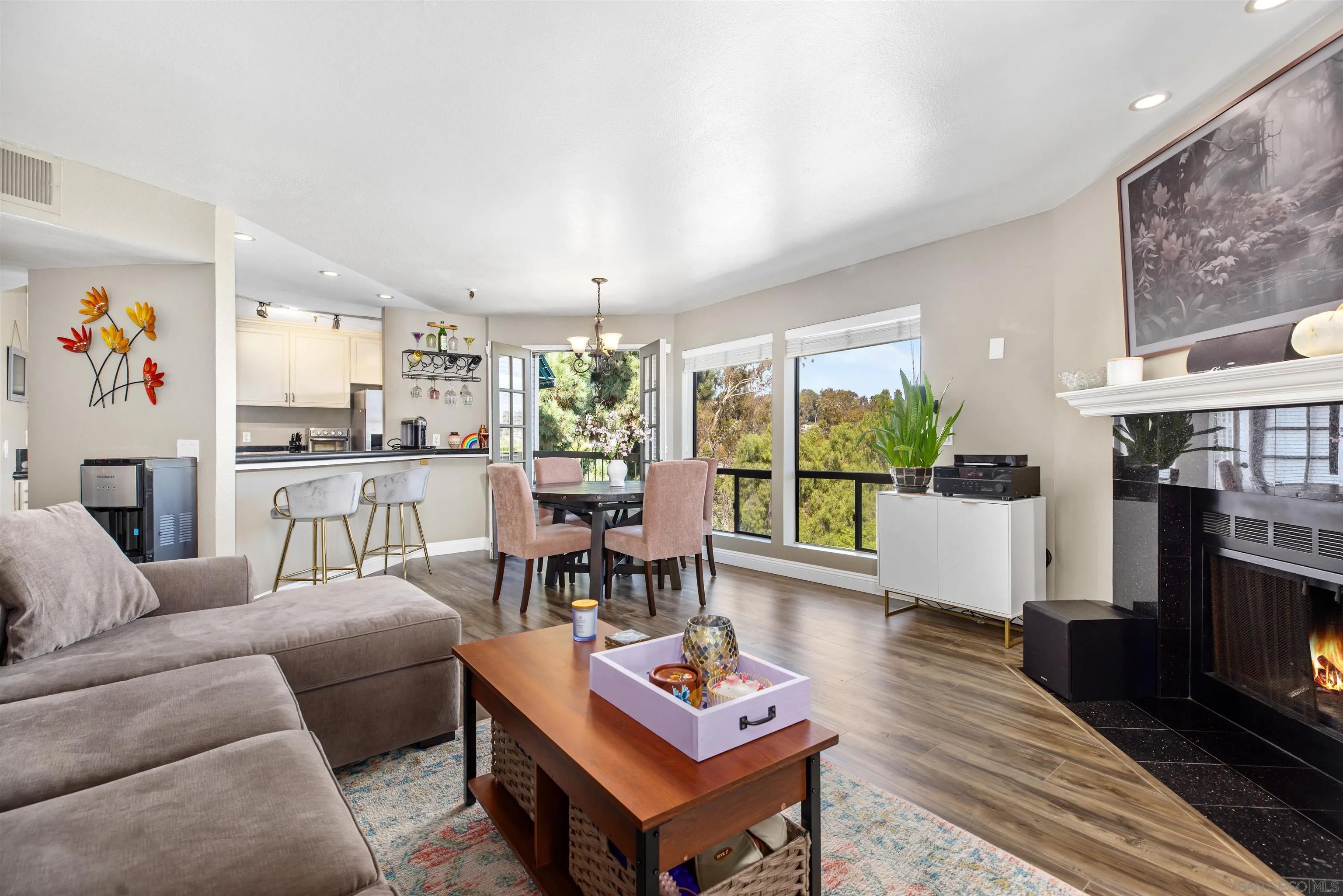 1640 10Th Ave 301
