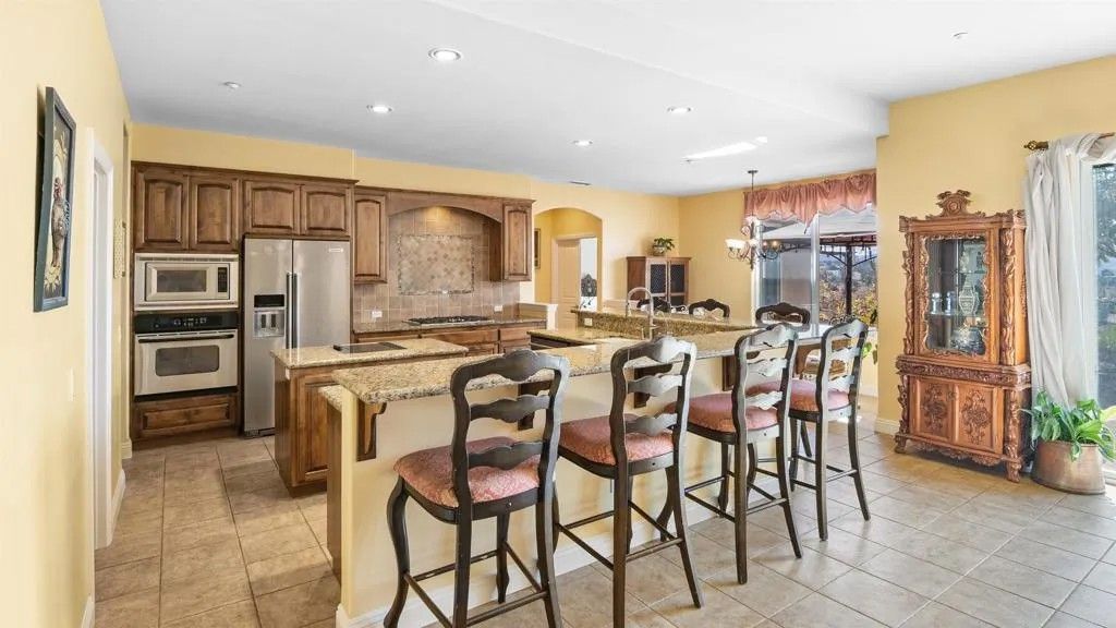 Photo of 40487 Rock Mountain Drive, Fallbrook, CA 92028 (MLS # NDP2508944)