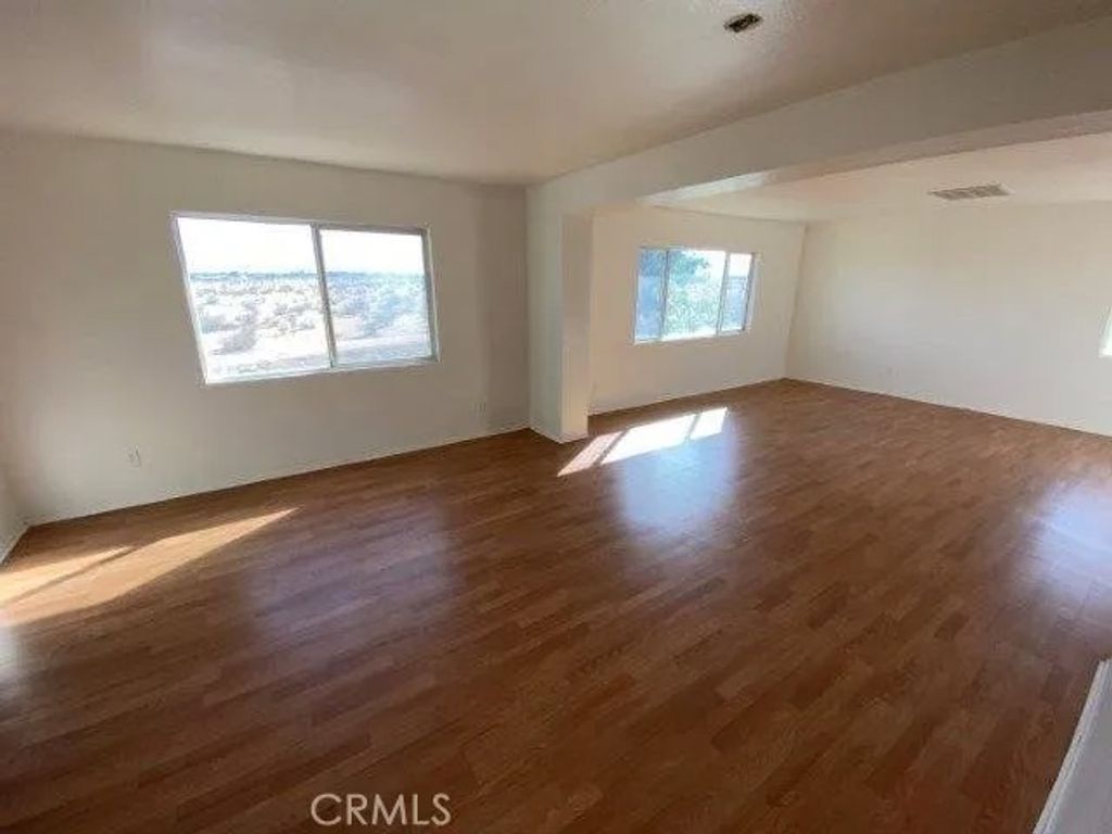 Photo of 13525 Silversand St, Victorville, CA 92394 (MLS # HD25264820)