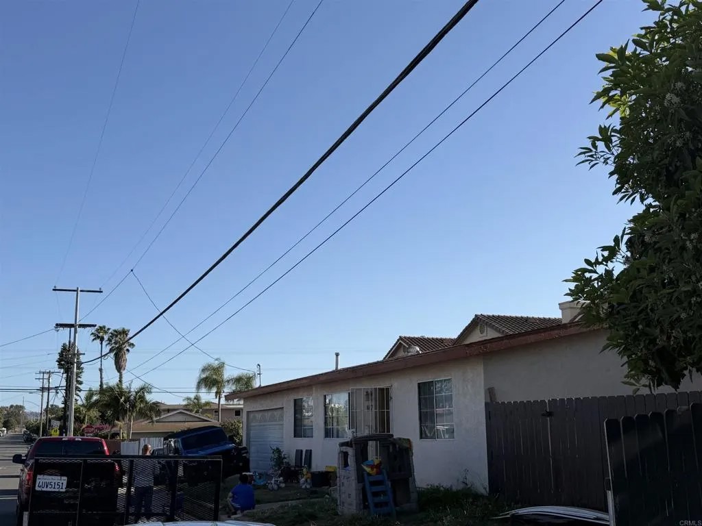 1792-Elm Avenue & 842 18th Street