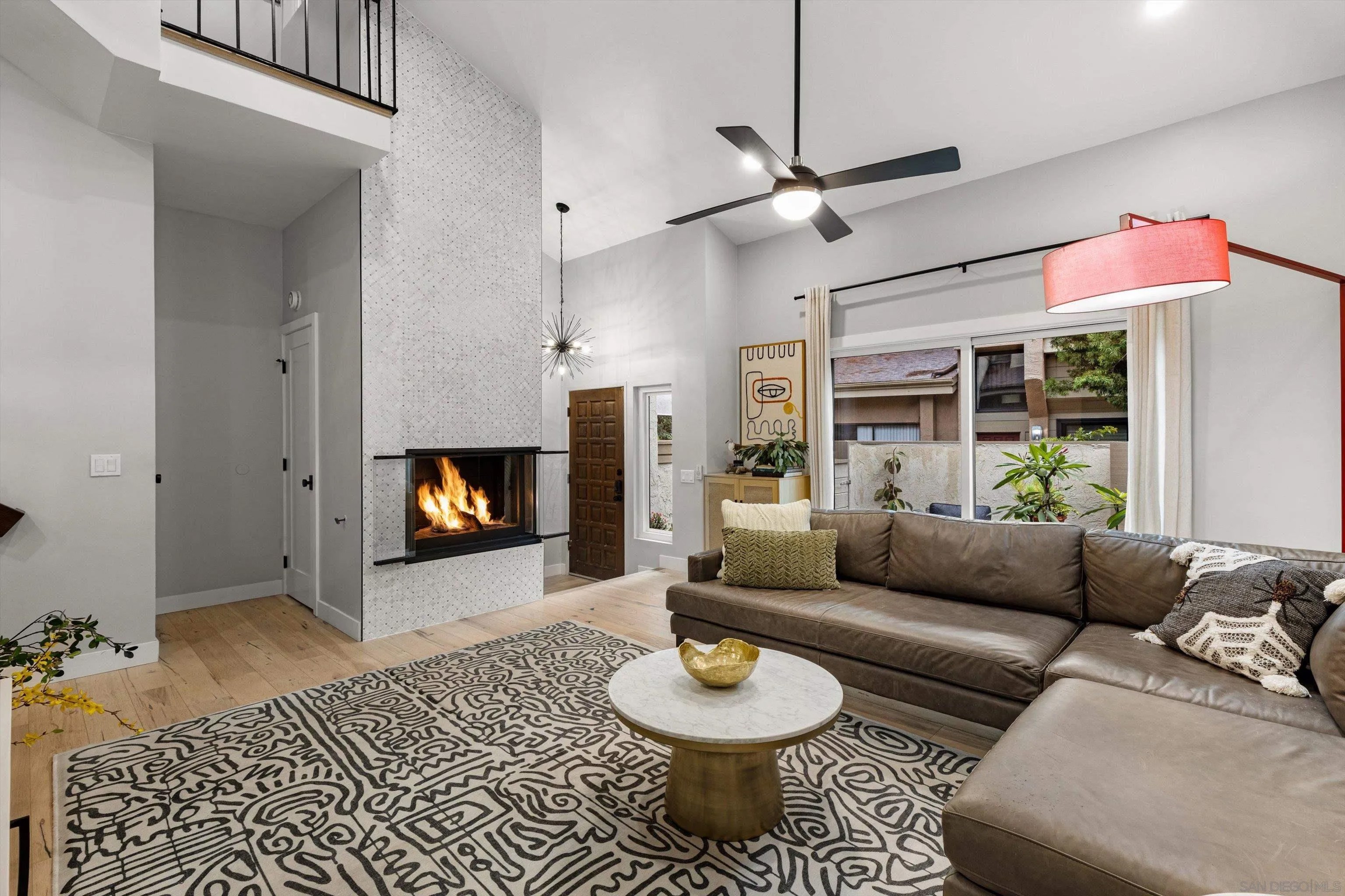 3320 Caminito Eastbluff 135