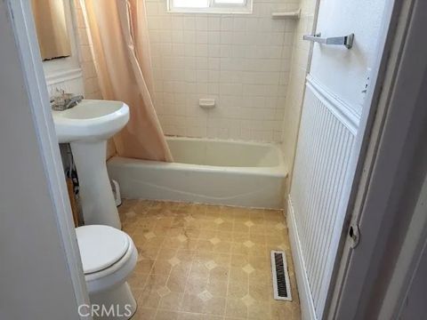 Tiny photo for 1127 Plumas Avenue, Oroville, CA 95965 (MLS # OR25248779)