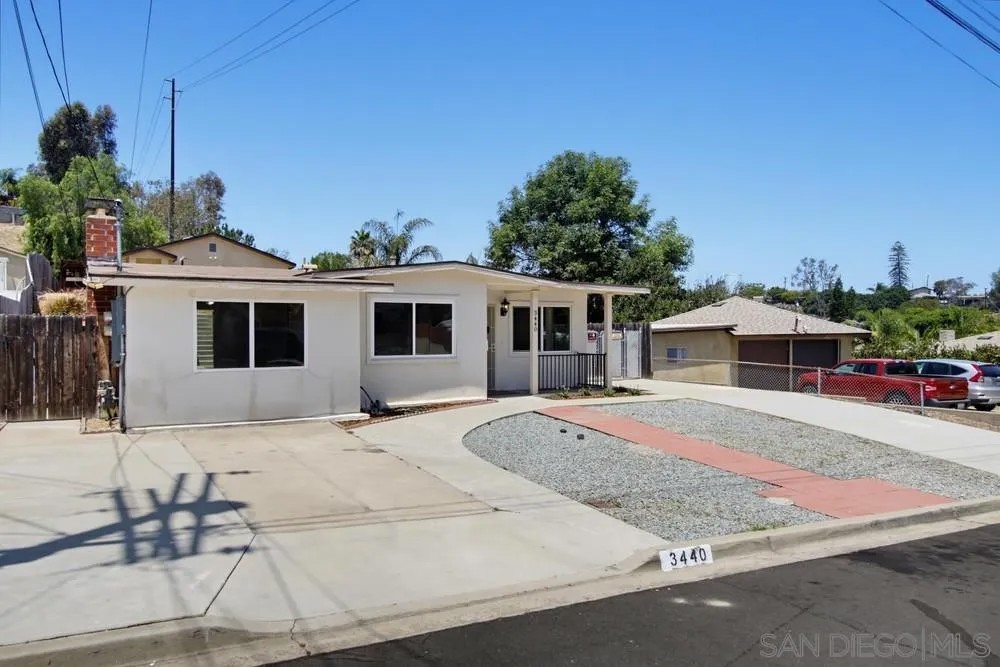 3440 Egan St