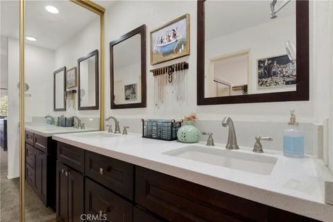 Tiny photo for 15 Via Hermosa, Rancho Santa Margarita, CA 92688 (MLS # SW25275352)