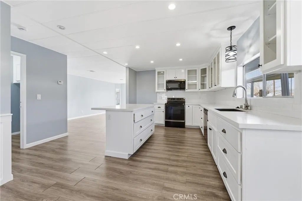 Photo of 3157 E Avenue I #F11, Lancaster, CA 93535 (MLS # SR26024962)