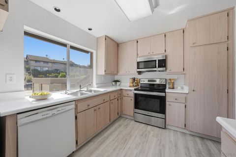 17444 Plaza Otonal San Diego CA 92128