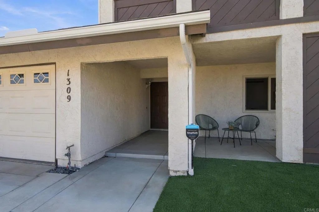 1309 Shadow Hills Court