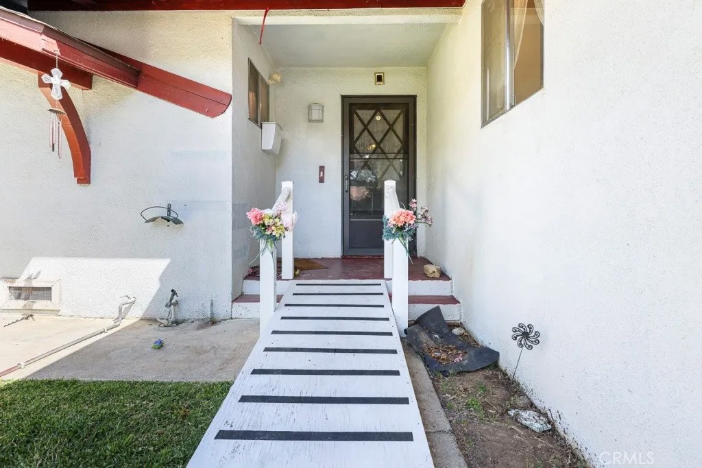 459 Roosevelt Street