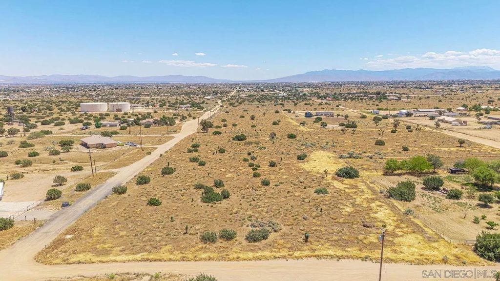 Photo of 0 Trinidad Rd, Phelan, CA 92371 (MLS # 260009511)