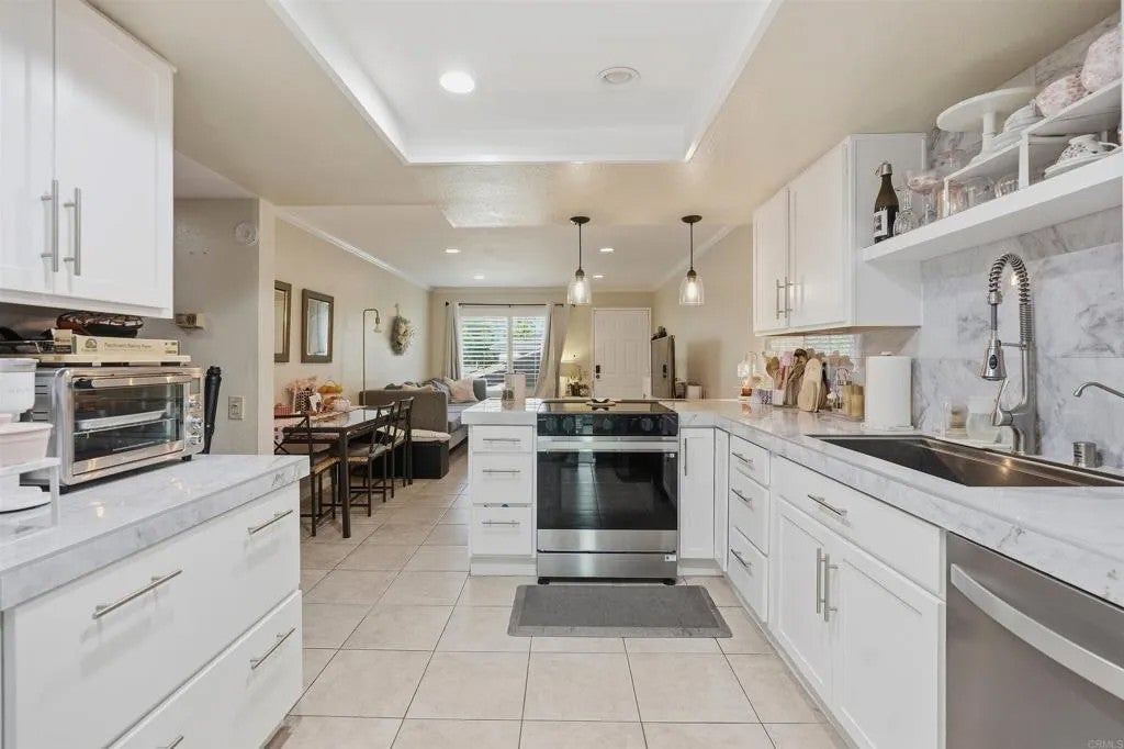 Photo of 569 E st ST #34, Chula Vista, CA 91910 (MLS # PTP2607503)