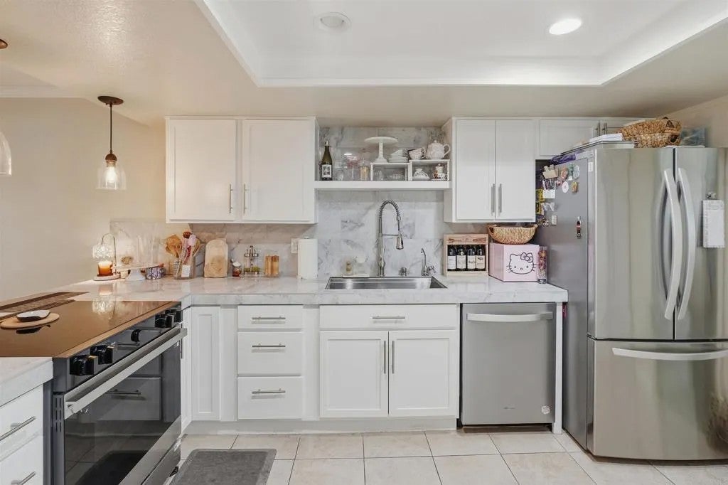 569 E st 34