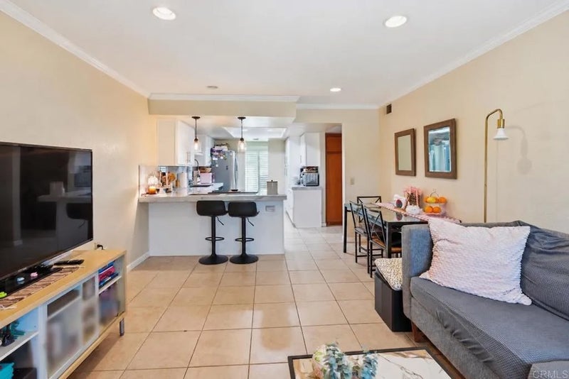 569 E st 34
