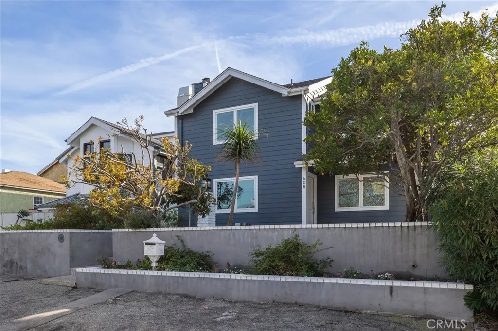 628 35th Street