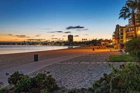 Tiny photo for 2002 Missouri Street #6, San Diego, CA 92109 (MLS # 250032553)