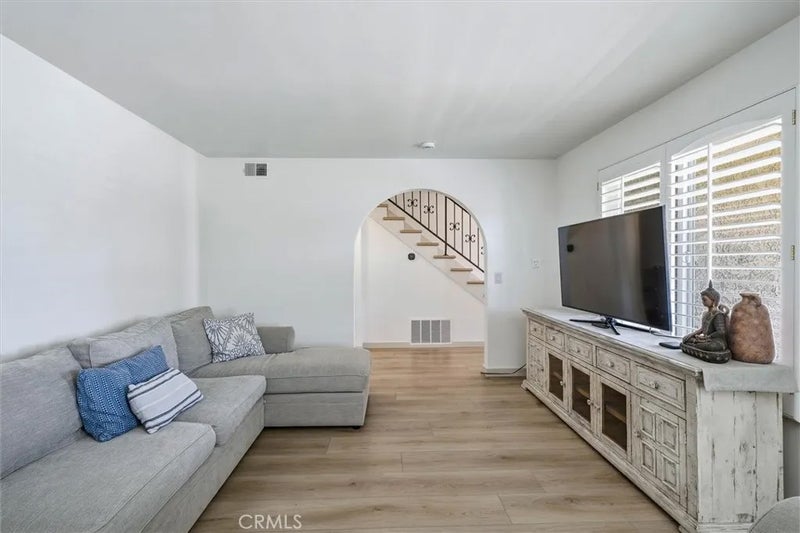 4583 Tilbury Court