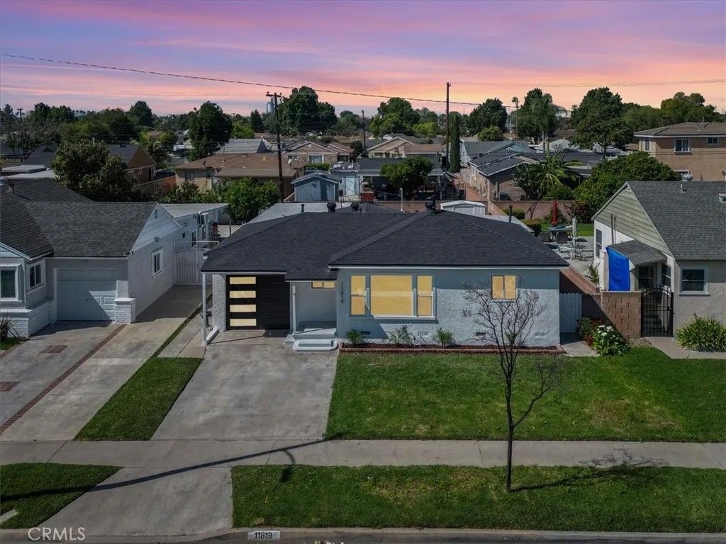 Photo of 11819 Summer Avenue, Norwalk, CA 90650 (MLS # IV26054078)