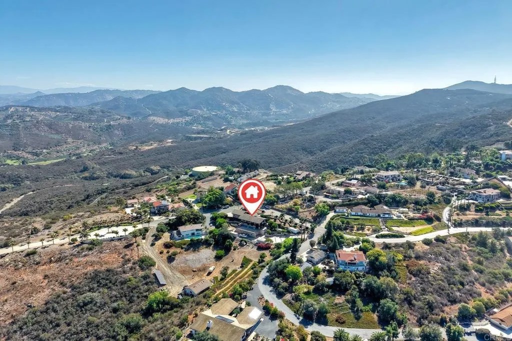 2335 Mirador