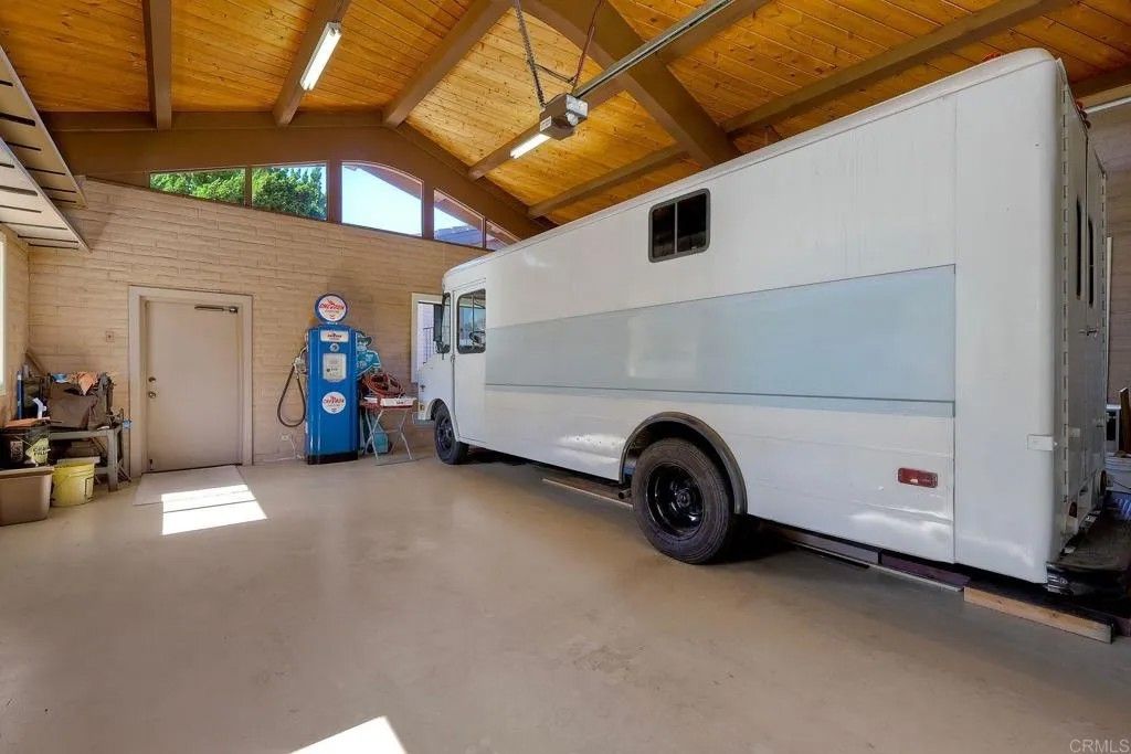 Photo of 2335 Mirador, Vista, CA 92084 (MLS # NDP2509917)