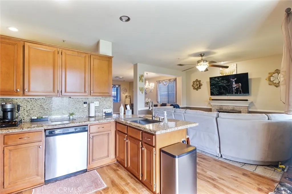 7436 Lawrence
