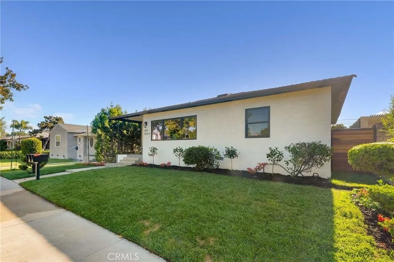 3511 Rose Avenue