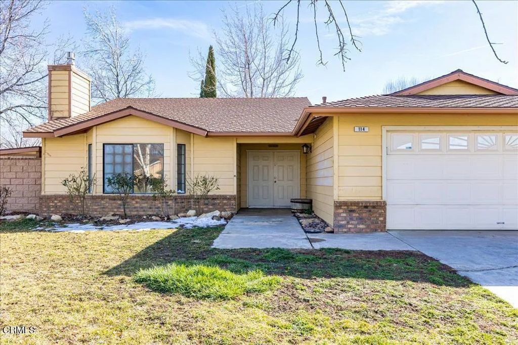 Photo of 114 Chaparrel Street, Tehachapi, CA 93561 (MLS # V1-34882)