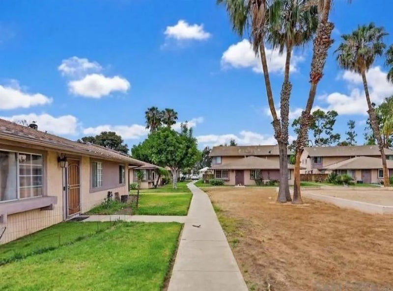 1316 W San Ysidro A