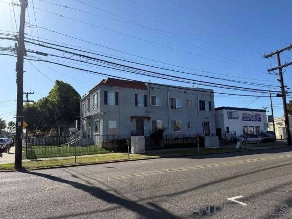 Photo of 402 Church Ave, Chula Vista, CA 91910 (MLS # 260008367)