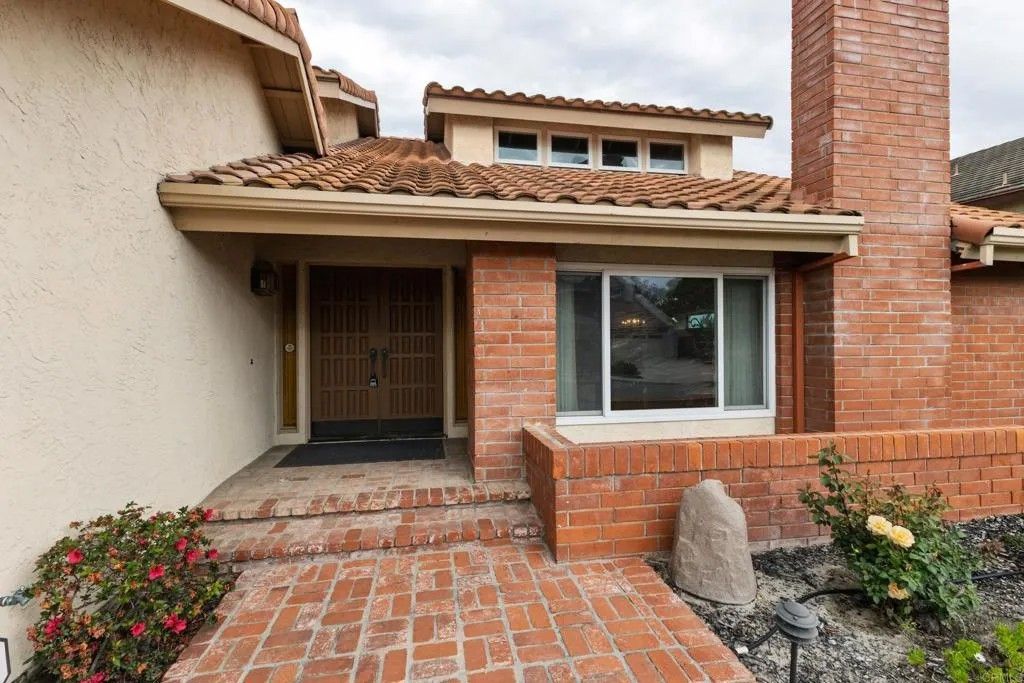 Photo of 2120 Pintoresco Ct, Carlsbad, CA 92009 (MLS # NDP2602713)