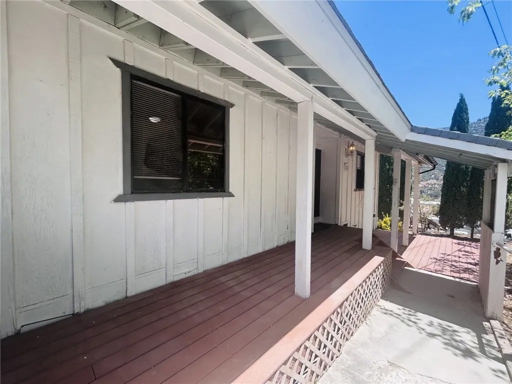 832 Elm