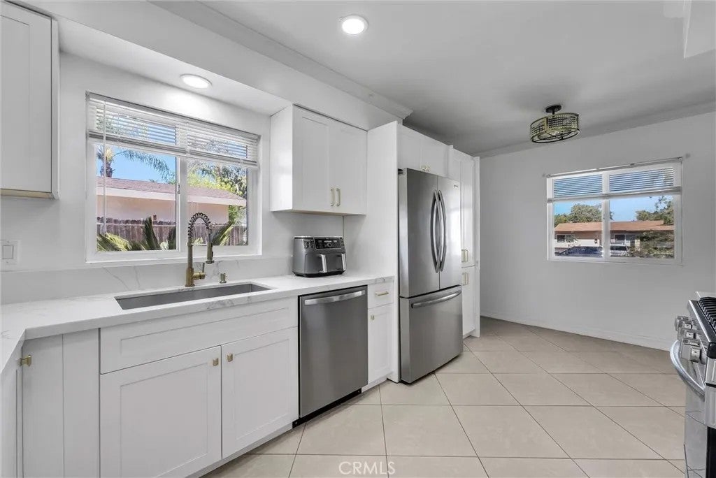 1134 Redwood