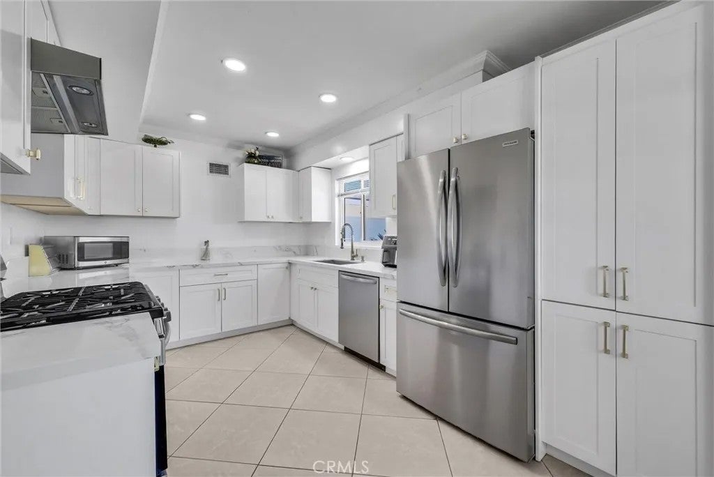 1134 Redwood