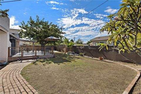 Tiny photo for 2152 N Cleveland Street, Orange, CA 92865 (MLS # OC25244468)