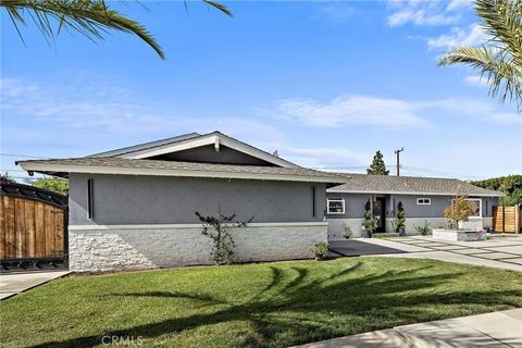 Tiny photo for 2152 N Cleveland Street, Orange, CA 92865 (MLS # OC25244468)