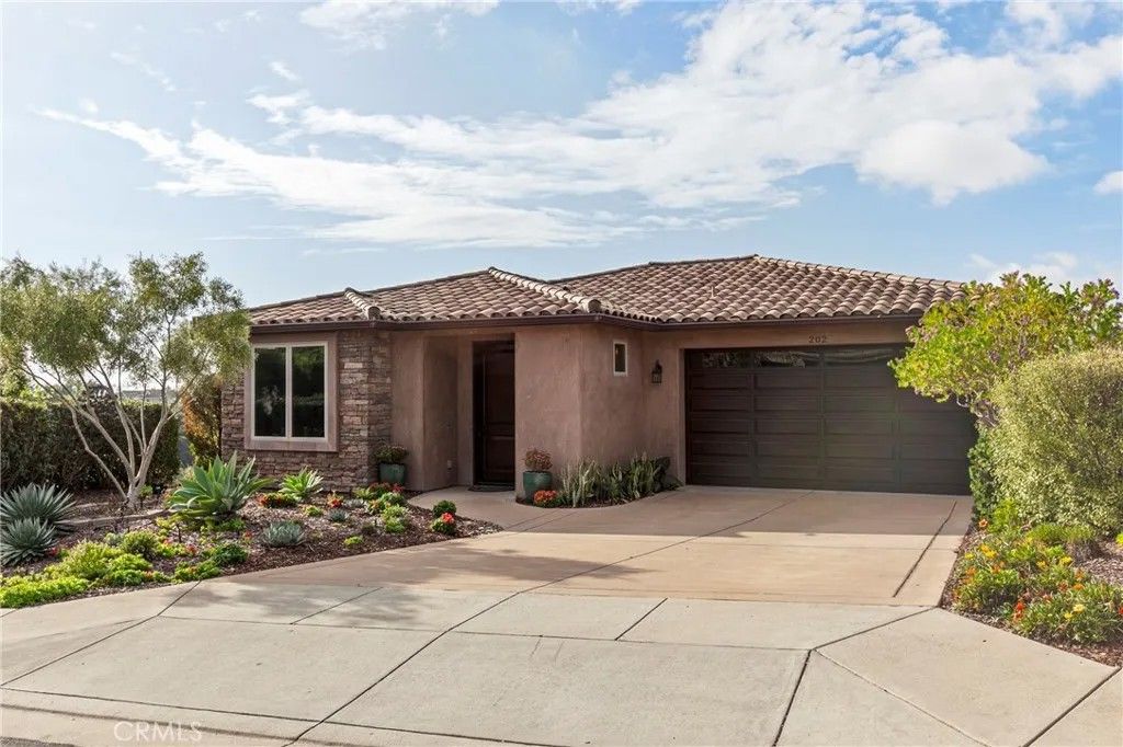 Photo of 202 Cima De Colina, Pismo Beach, CA 93449 (MLS # PI26000378)