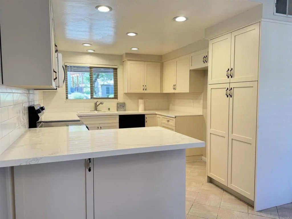 Photo of 2997 Plaza Leonardo, Bonita, CA 91902 (MLS # PTP2504946)