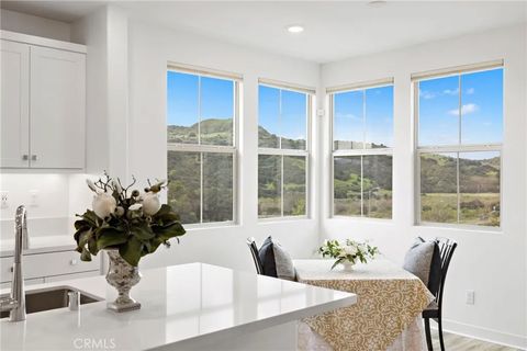 Photo of 1200 Lasso Way #305, Rancho Mission Viejo, CA 92694 (MLS # OC26039031)