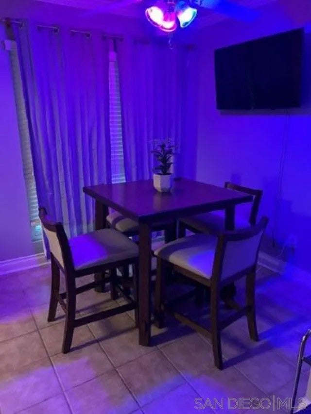 589 N Johnson 230