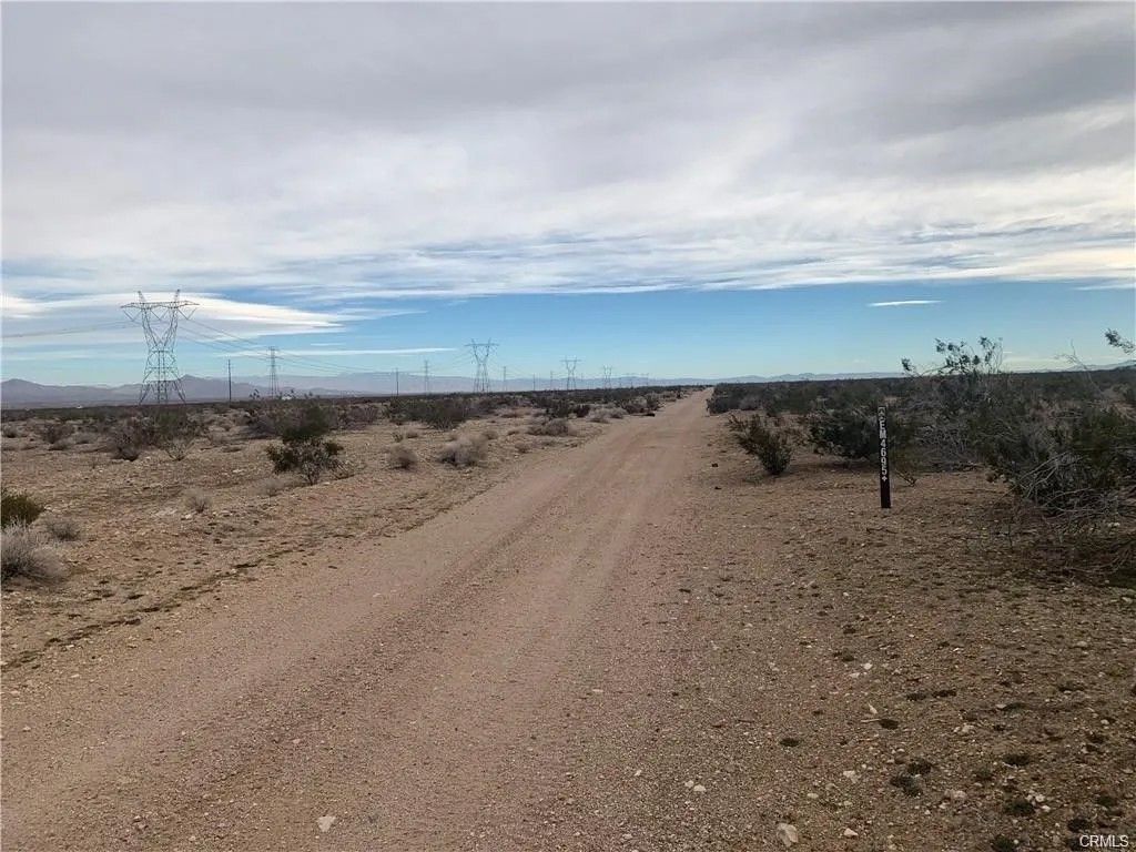 Photo of 0 Aster, Adelanto, CA 92301 (MLS # HD26067936)