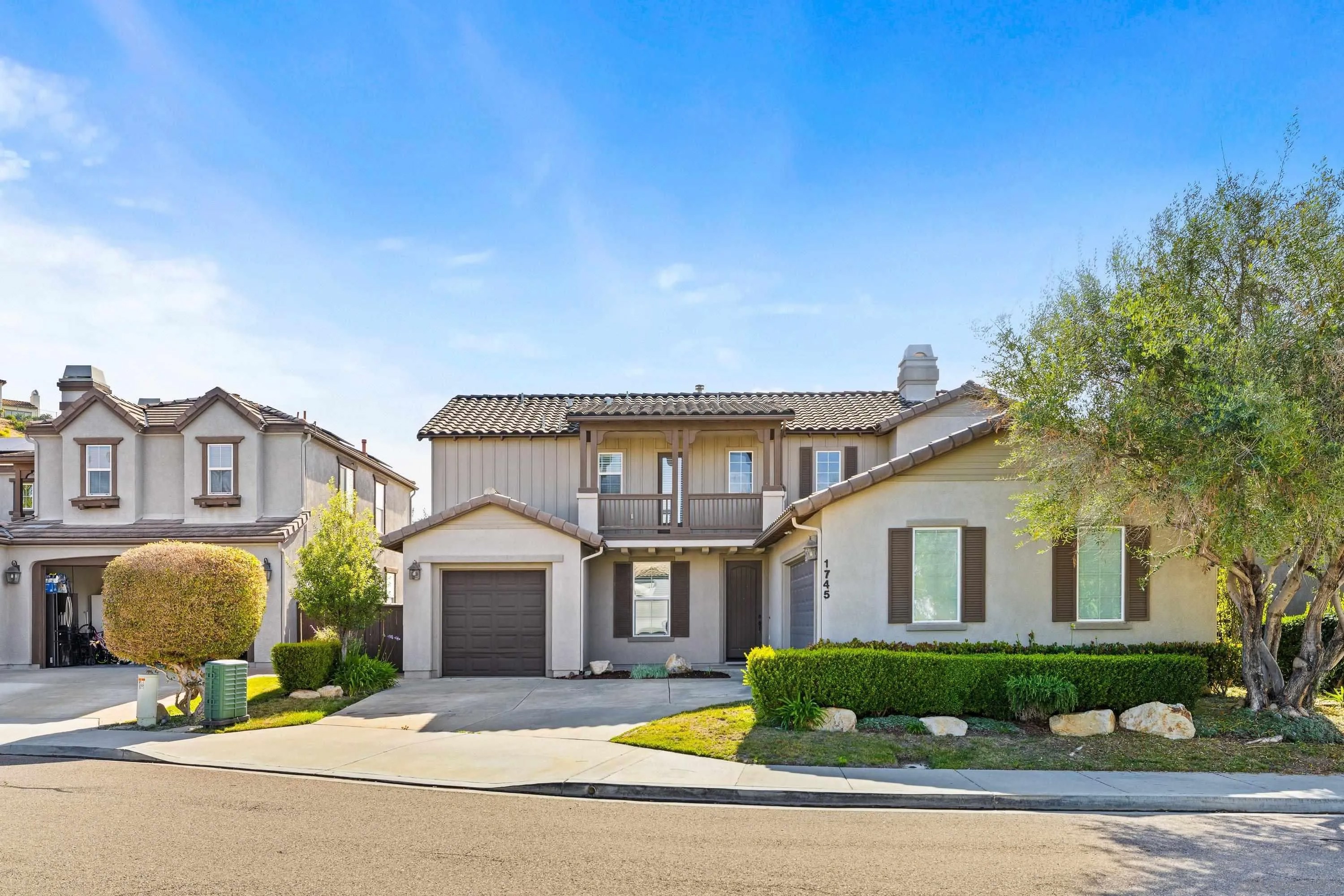 1745 Blue Water Ln
