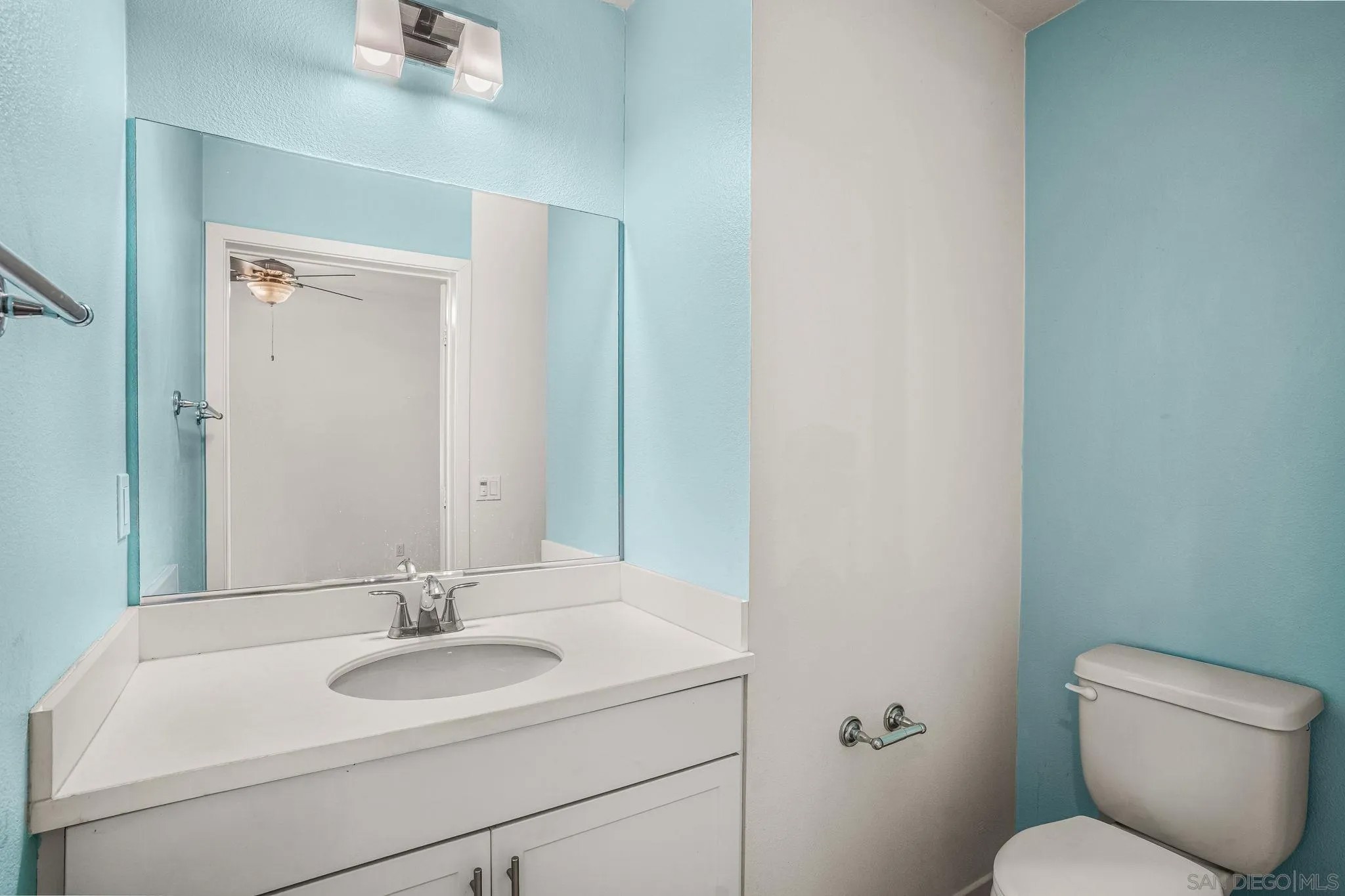 225 Royal Glen 408
